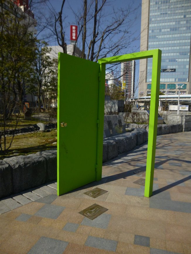 郡山駅の広場